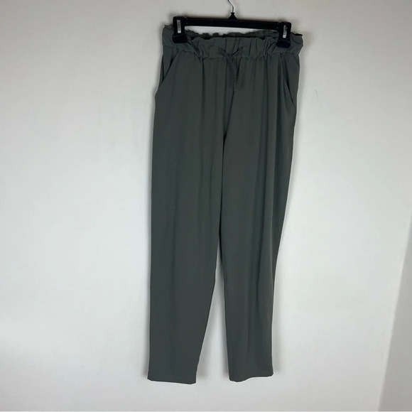 Lululemon Keep Moving Pants Size 6 Grey Sage B2 - Picture 4 of 8